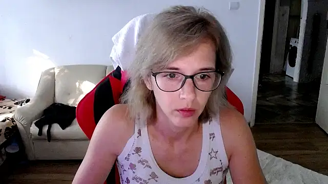 SexxyLety online show from 09/10/25, 06:02