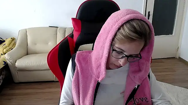 SexxyLety online show from 09/27/25, 11:15