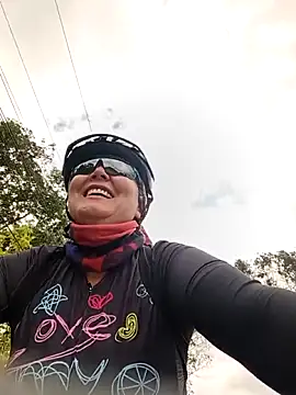 emma tour online show from 10/01/25, 02:23