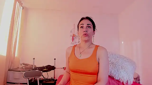 girasol walton online show from 02/06/25, 12:26