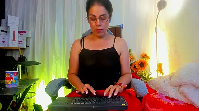 girasol walton online show from 05/18/26, 02:45