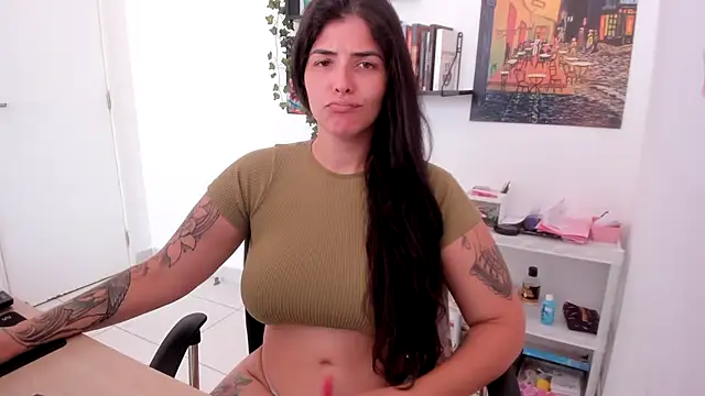 TaliMajesty online show from 02/01/25, 01:51