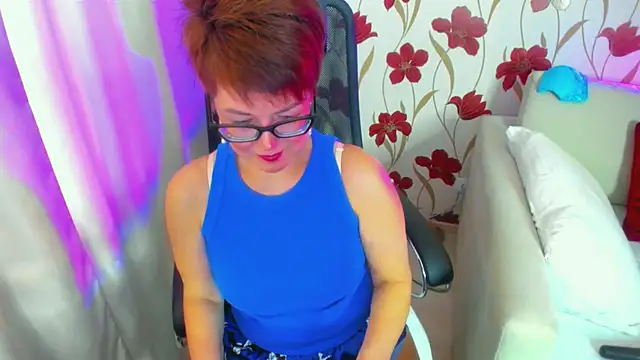 Snapshot of JennAlison chatting on 03/05/25, 10:44 JennAlison online show from 03/05/25, 10:44