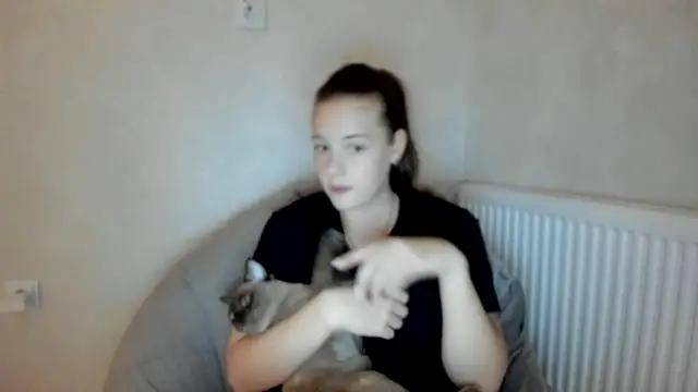 why again me online show from 12/08/24, 08:25