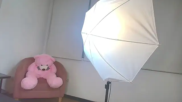 valerieharris online show from 03/01/25, 02:15