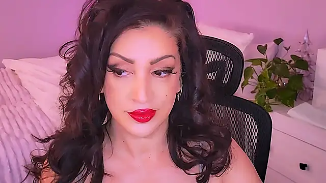 Wonderful Woman online show from 02/25/26, 04:22