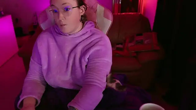 kisicaxx online show from 03/10/25, 08:34