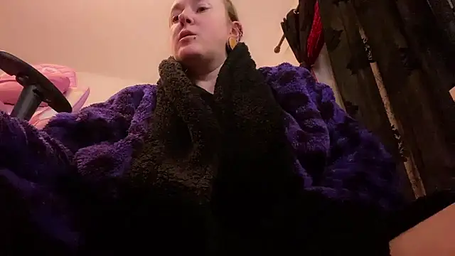 kisicaxx online show from 01/09/26, 10:00