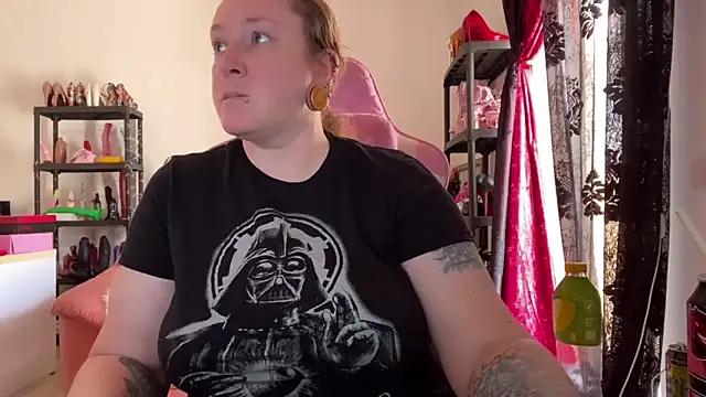 kisicaxx online show from 04/15/26, 01:07