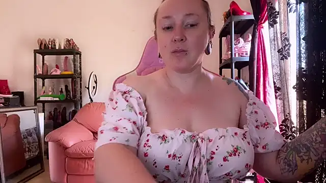 kisicaxx online show from 05/29/26, 10:24