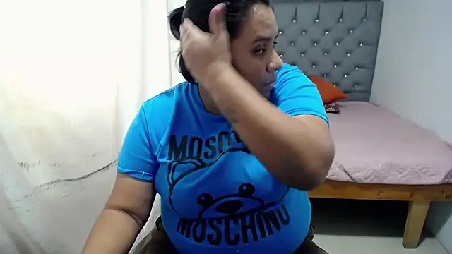 hotlesby4uxxx online show from 01/09/25, 08:11