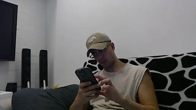 SebastianReiss online show from 10/20/25, 07:03