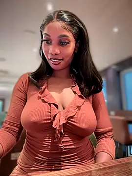   Nessa   online show from 10/17/25, 11:13