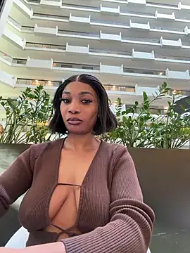   Nessa   online show from 12/19/25, 03:30