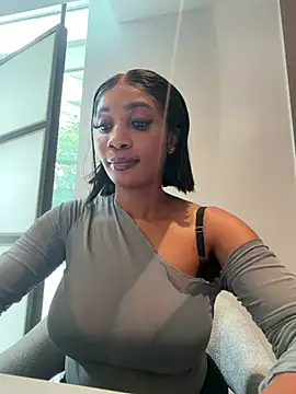   Nessa   online show from 06/06/26, 11:48