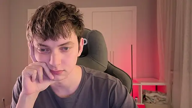 pjatteryd online show from 04/15/26, 06:04