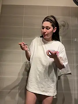 IrisBlues online show from 04/17/26, 03:48