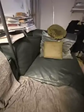 briochin online show from 10/17/25, 08:17