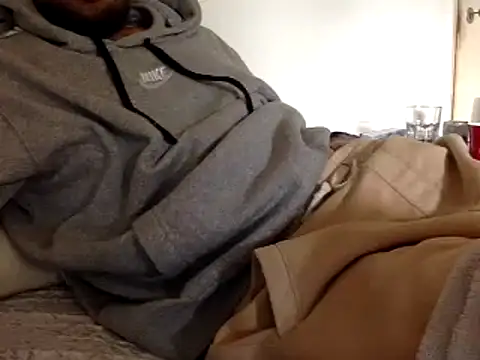 Snapshot of BADGUY2021 chatting on 12/07/24, 07:05 BADGUY2021 online show from 12/07/24, 07:05