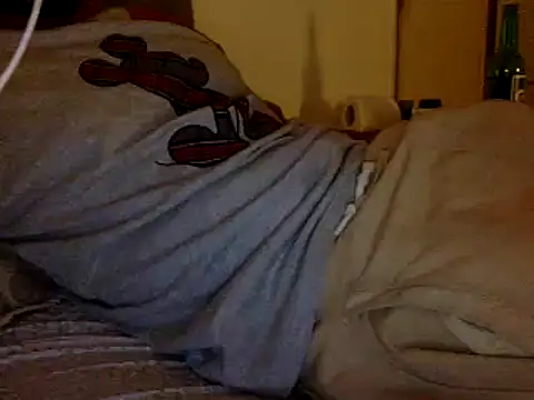 Snapshot of BADGUY2021 chatting on 02/12/25, 09:11 BADGUY2021 online show from 02/12/25, 09:11