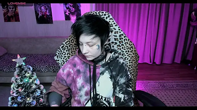 acid trip1l online show from 12/18/24, 07:19