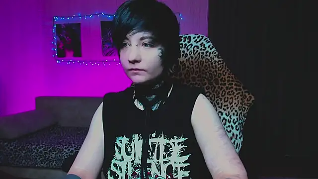 Snapshot of acid_trip1l chatting on 09/18/25, 08:44 acid trip1l online show from 09/18/25, 08:44