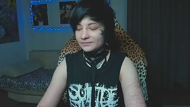 acid trip1l online show from 10/15/25, 08:53