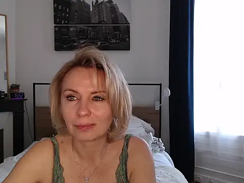 Snapshot of ADreamLady chatting on 03/18/26, 02:53 ADreamLady online show from 03/18/26, 02:53