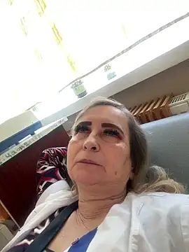 Irina2909xh online show from 03/17/25, 11:53