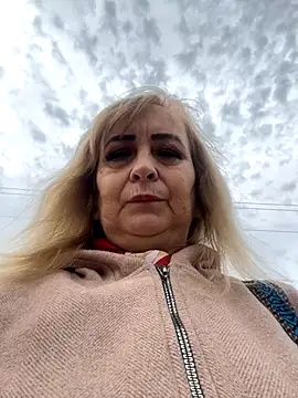 Irina2909xh online show from 10/08/25, 12:03