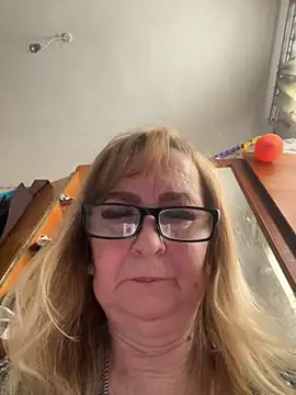 Irina2909xh online show from 02/07/26, 10:08