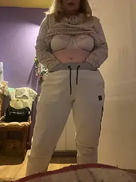 Irina2909xh online show from 02/10/26, 05:28