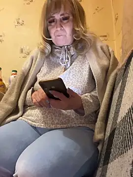 Irina2909xh online show from 04/12/26, 10:48