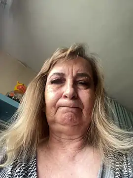 Snapshot of Irina2909@xh chatting on 06/27/26, 09:14 Irina2909xh online show from 06/27/26, 09:14