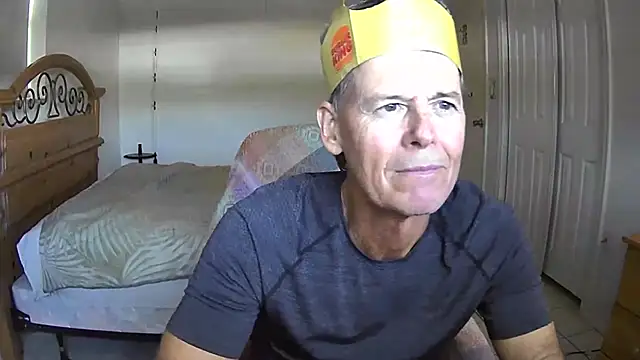 nakeedcowboi65 online show from 12/22/25, 06:27