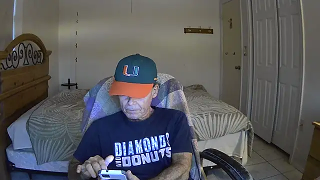 Snapshot of nakeedcowboi65 chatting on 01/16/26, 10:36 nakeedcowboi65 online show from 01/16/26, 10:36