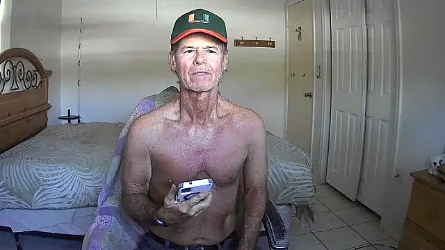 Snapshot of nakeedcowboi65 chatting on 02/17/26, 07:42 nakeedcowboi65 online show from 02/17/26, 07:42