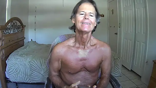 nakeedcowboi65 online show from 05/06/26, 09:20