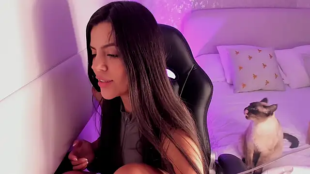 Snapshot of salome__11 chatting on 01/13/25, 05:01 salome 11 online show from 01/13/25, 05:01