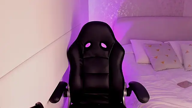 Snapshot of salome__11 chatting on 01/14/25, 02:00 salome 11 online show from 01/14/25, 02:00