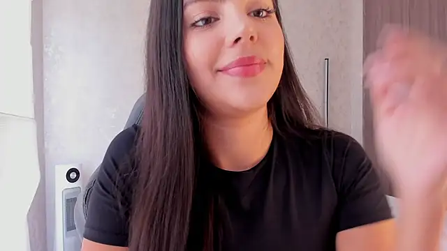 Snapshot of salome__11 chatting on 02/02/25, 04:54 salome 11 online show from 02/02/25, 04:54