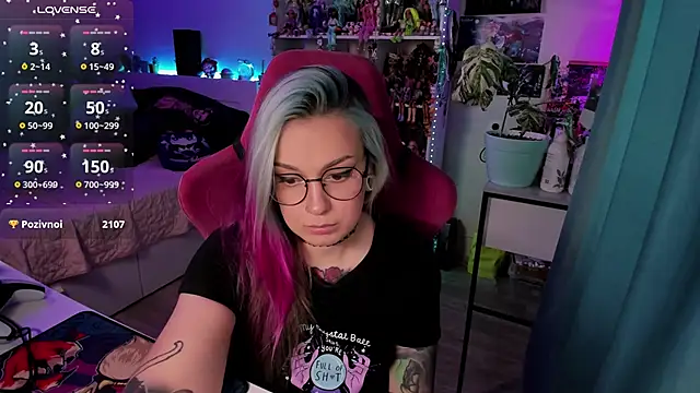 Snapshot of ChloeKohaku chatting on 02/11/25, 09:42 ChloeKohaku online show from 02/11/25, 09:42