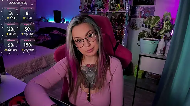 Snapshot of ChloeKohaku chatting on 02/17/25, 07:04 ChloeKohaku online show from 02/17/25, 07:04