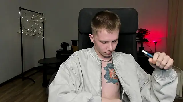 Snapshot of arlekincrop chatting on 03/20/25, 10:07 arlekincrop online show from 03/20/25, 10:07