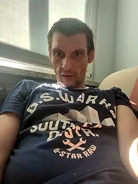 maciej online show from 06/26/26, 04:33