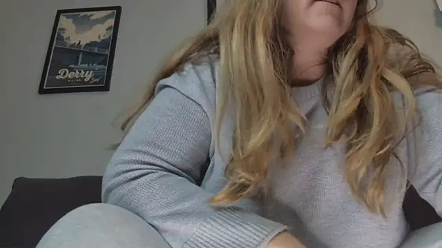 MissMera online show from 12/12/24, 07:52