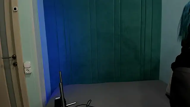 JuliaBusty online show from 12/20/25, 05:03