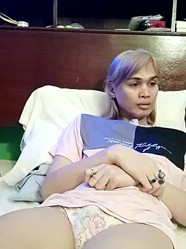 Snapshot of QueenSoreal chatting on 05/30/26, 02:58 QueenSoreal online show from 05/30/26, 02:58