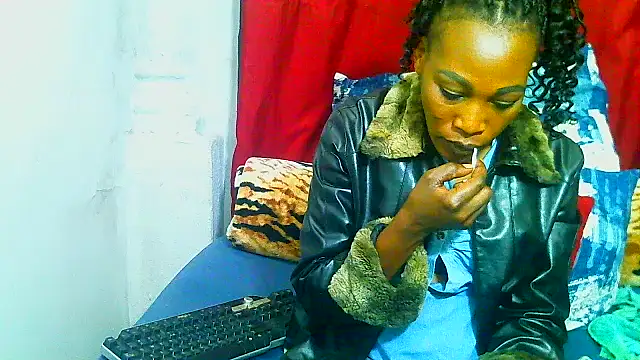 Snapshot of freaky_naughty chatting on 05/05/26, 11:29 freaky naughty online show from 05/05/26, 11:29