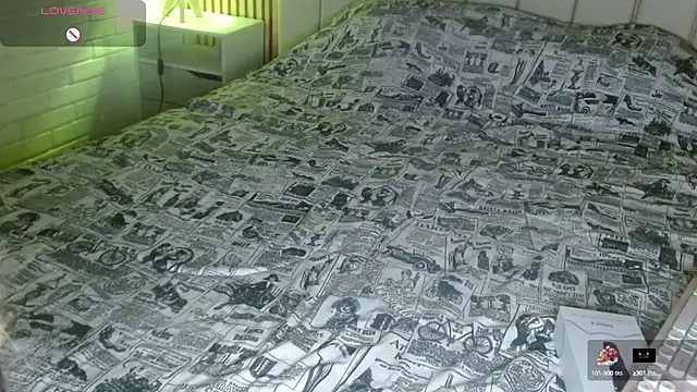 Snapshot of bella_savati chatting on 02/26/25, 11:37 bella savati online show from 02/26/25, 11:37